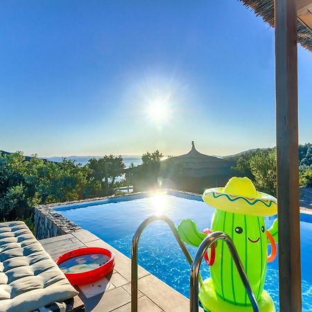 Golden Haven Luxe Bungalow Resort Μούρτερ Εξωτερικό φωτογραφία