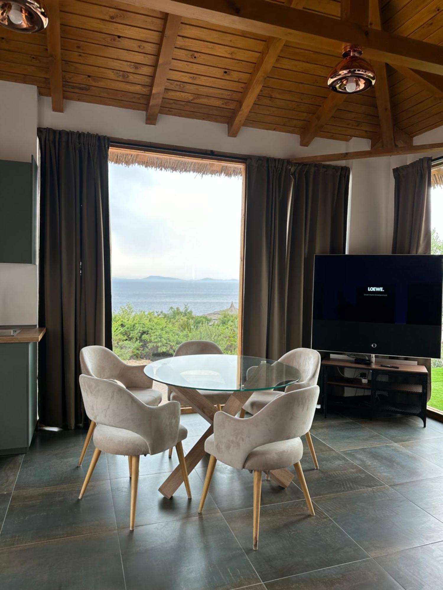 Golden Haven Luxe Bungalow Resort Μούρτερ Εξωτερικό φωτογραφία